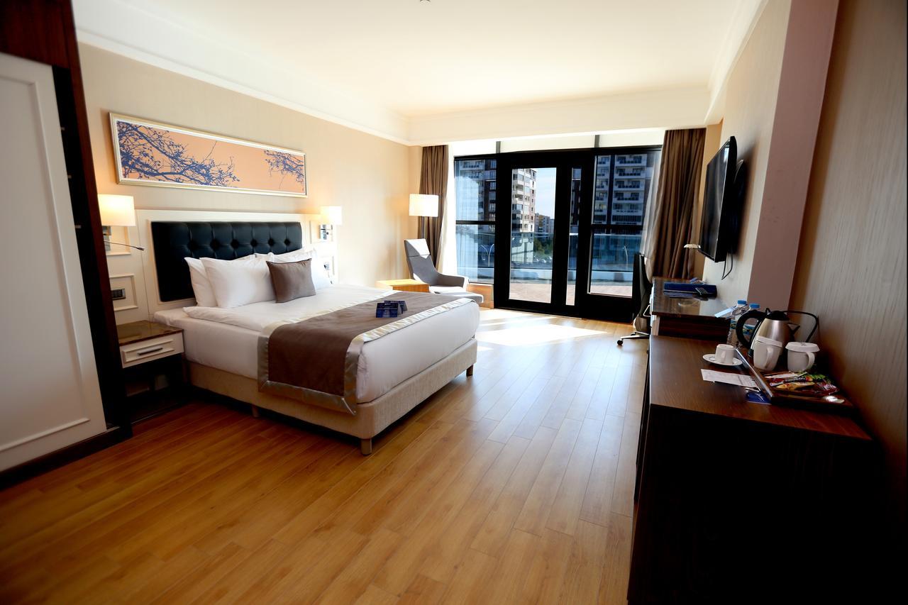 Radisson Blu Hotel, Hotel 5*